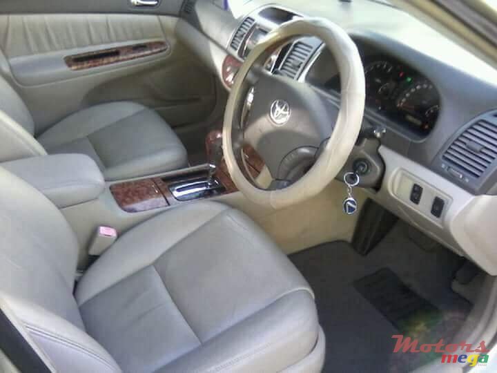 2005' Toyota Camry photo #3