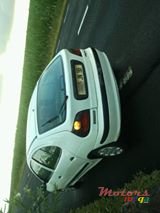 1998' Renault Megane photo #2