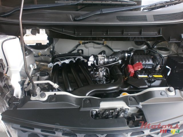 2015' Nissan NV 200 photo #3