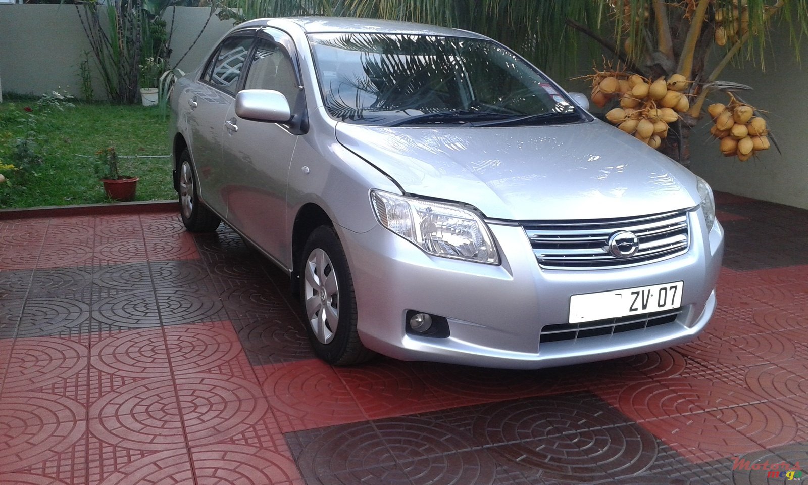 2007' Toyota Axio photo #2