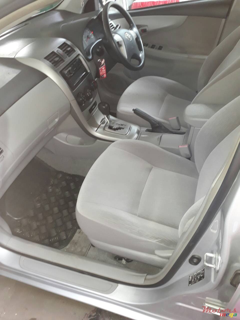 2008' Toyota Axio photo #2