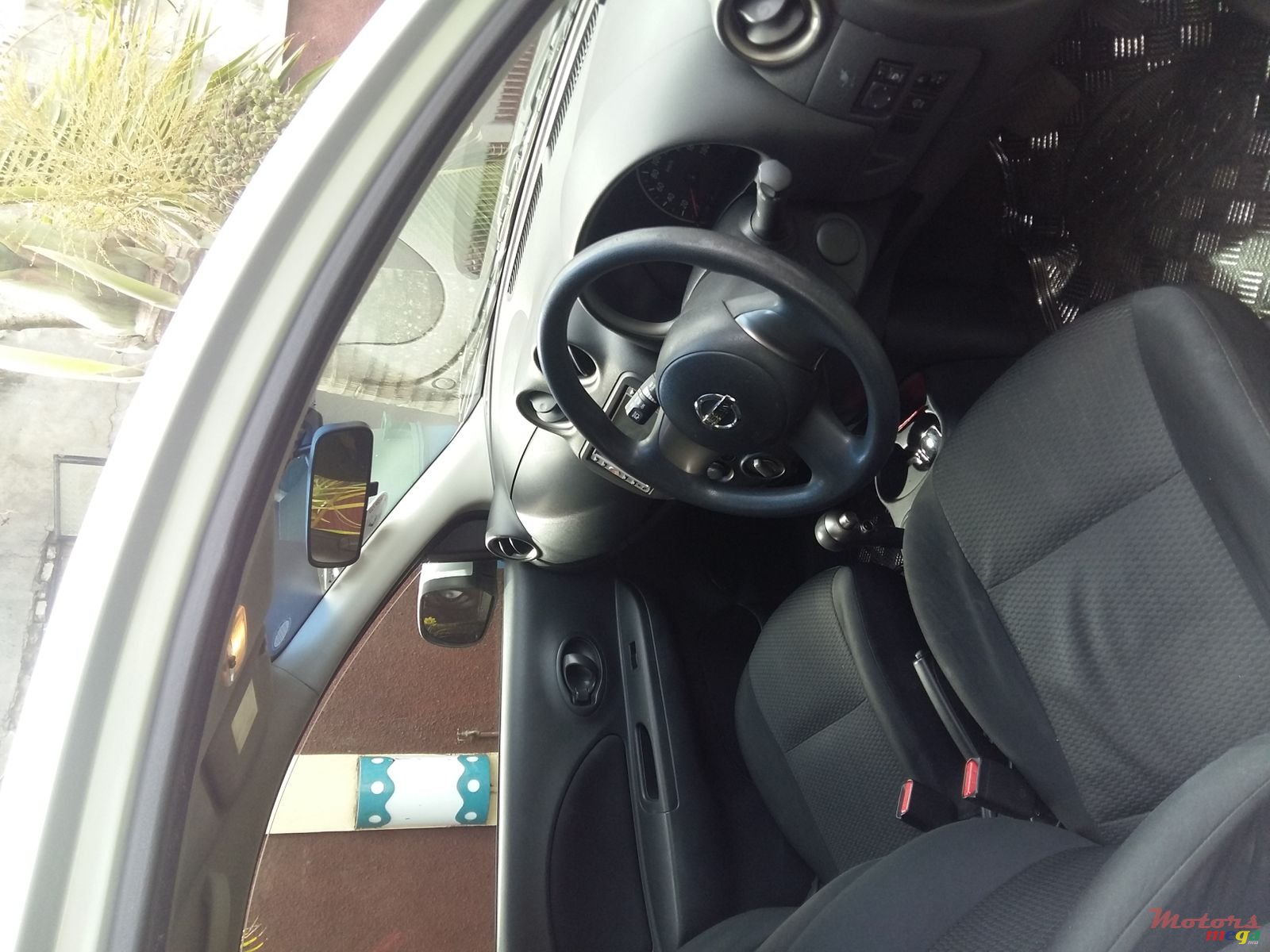 2011' Nissan March photo #5