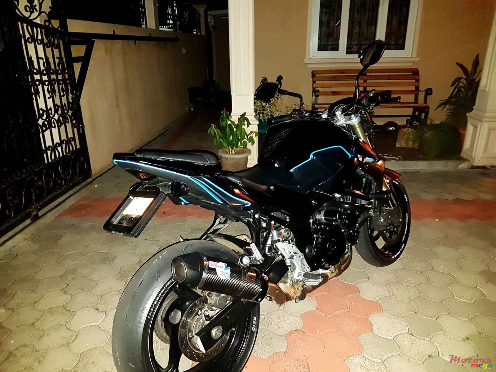 2012' Suzuki photo #5