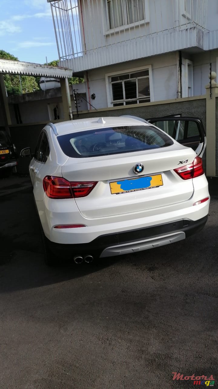 2017' BMW X4 photo #2