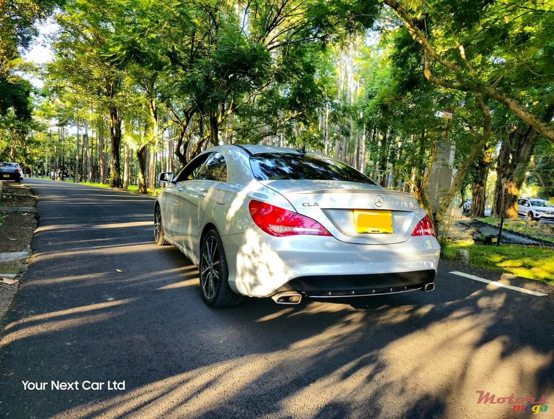 2014' Mercedes-Benz CLA 200 photo #3