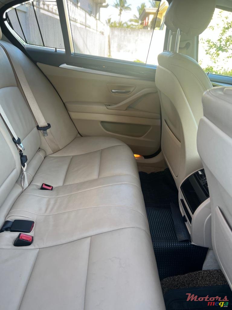 2017' BMW 520 photo #6