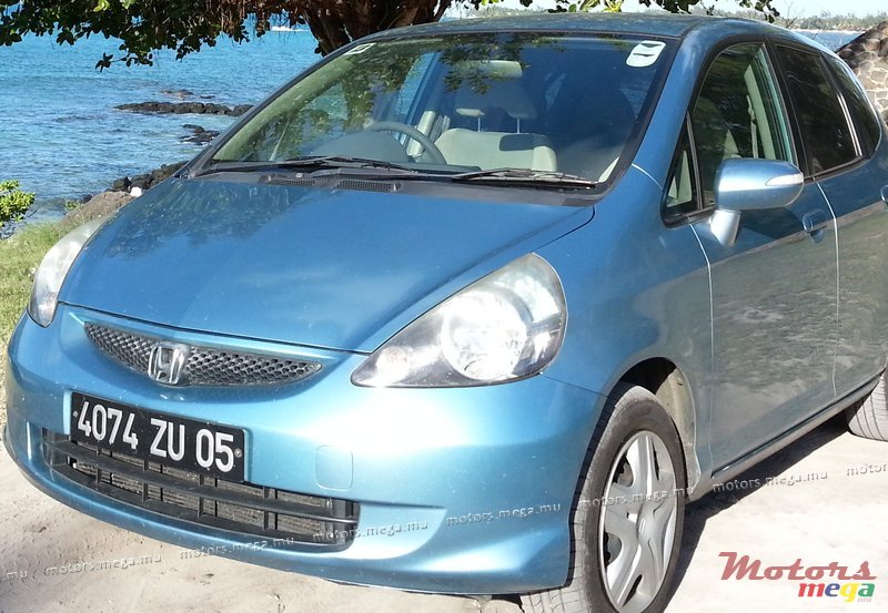 2005' Honda Jazz photo #1