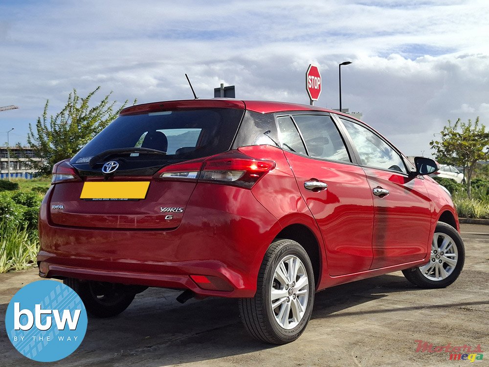 2019' Toyota Yaris photo #4