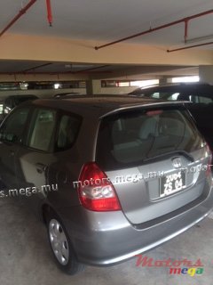 2004' Honda Fit photo #1