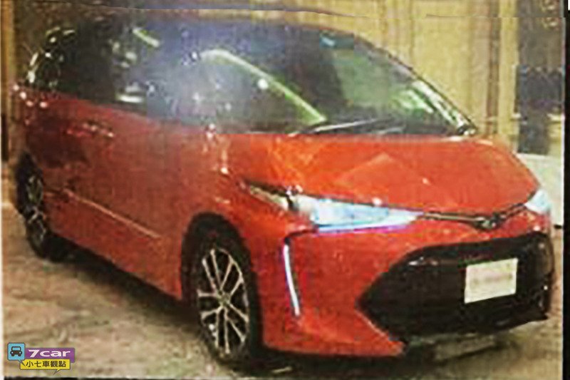 2016 Toyota Previa (Estima) Facelift Leaked 