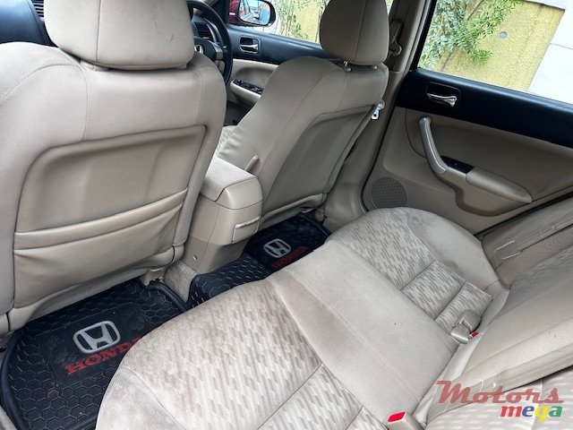 2005' Honda Accord photo #4