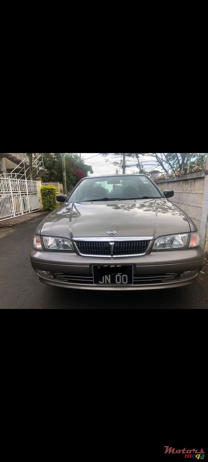 2000' Nissan Sunny photo #1