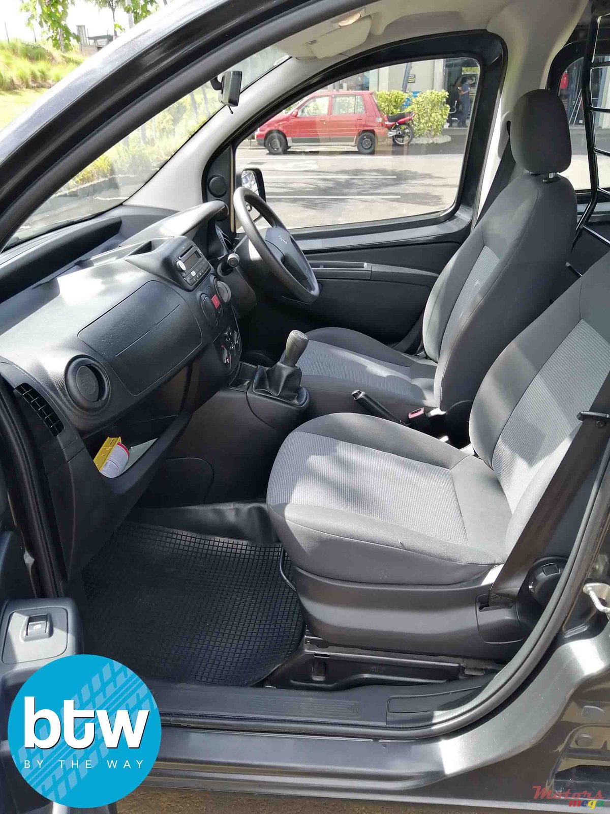 2012' Peugeot Bipper photo #4