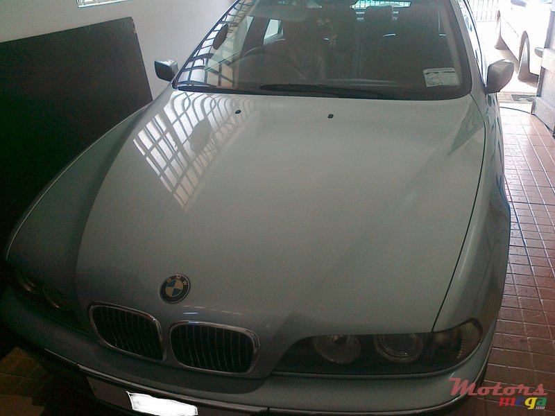 2000' BMW 520 photo #1