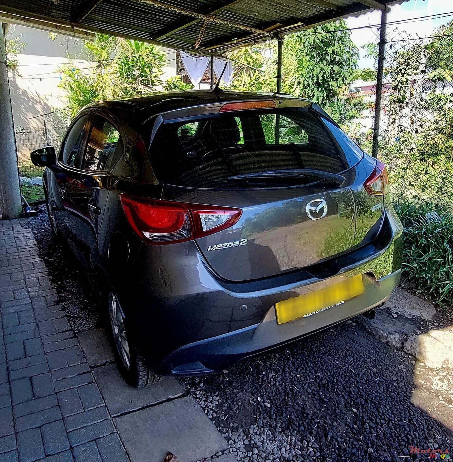 2015' Mazda 2 N/A photo #3