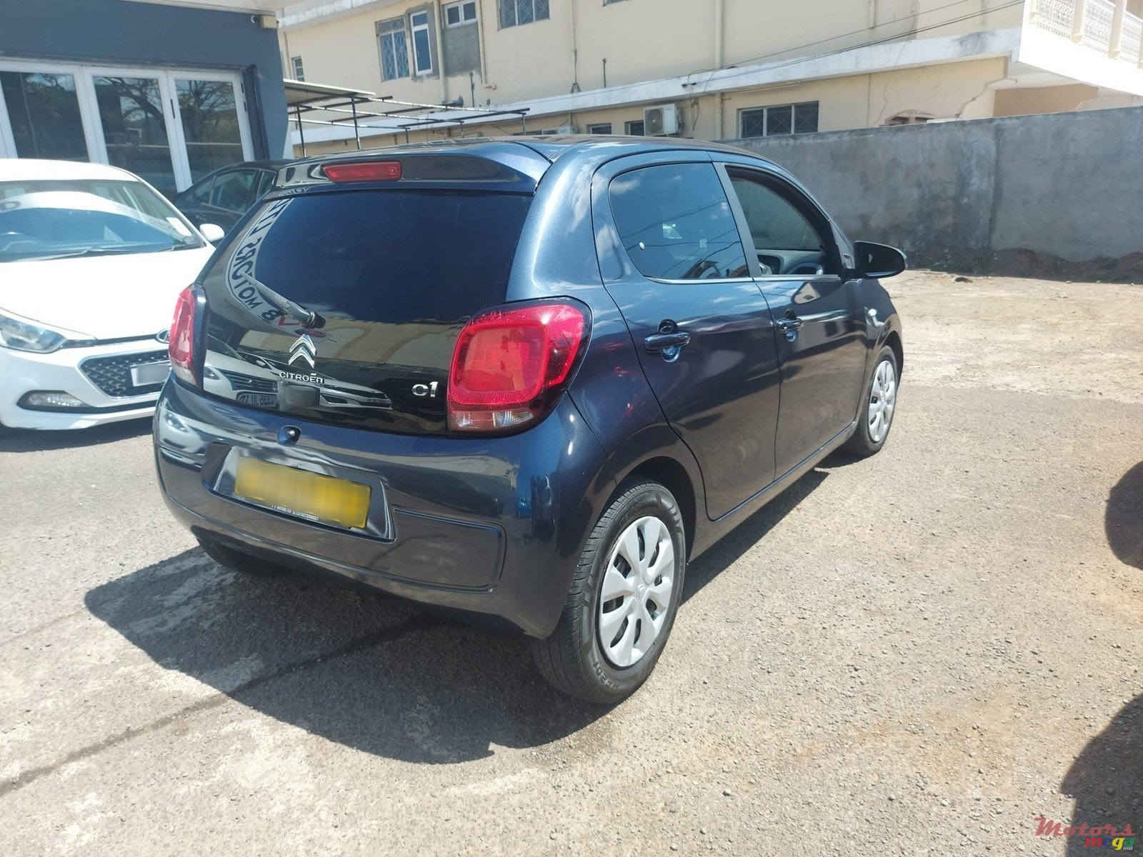 2016' Citroen C1 photo #1