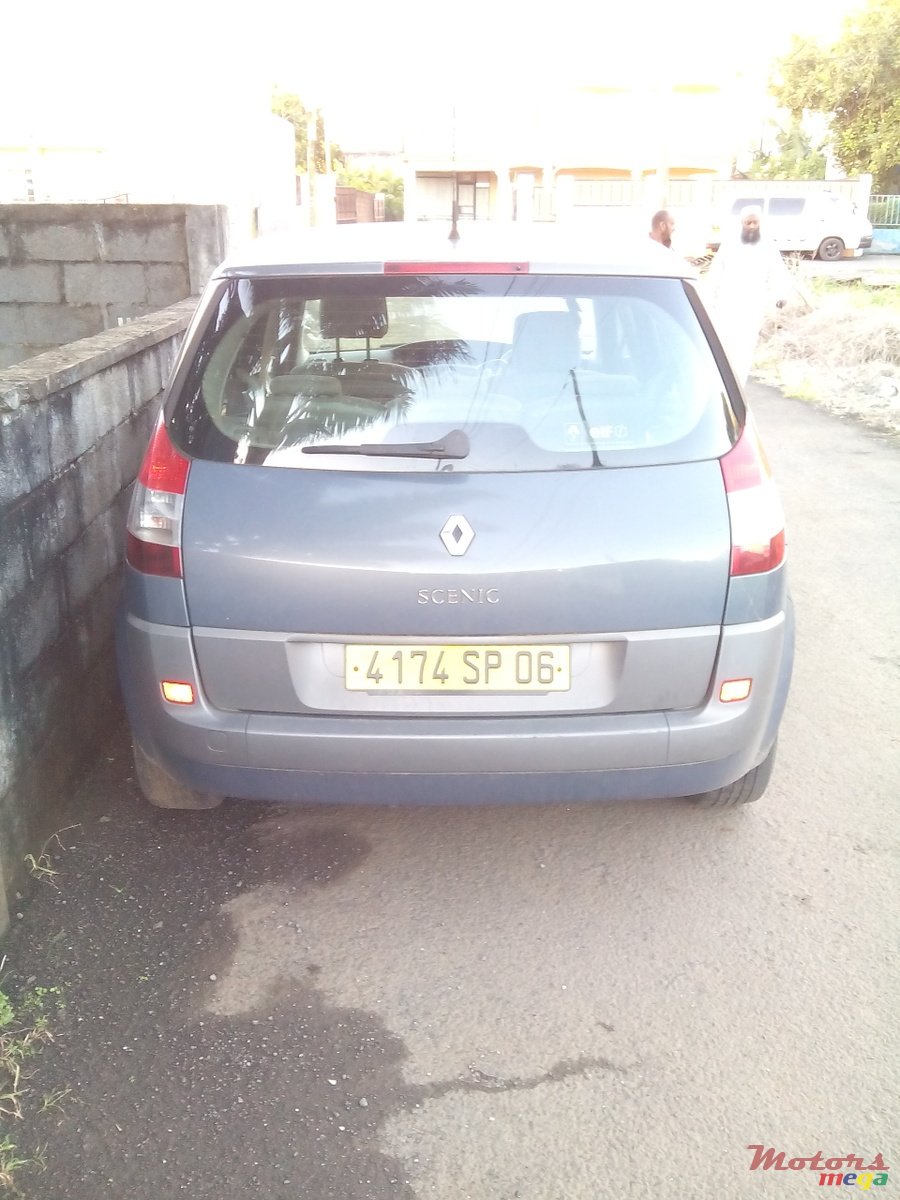 2006' Renault Scenic photo #3