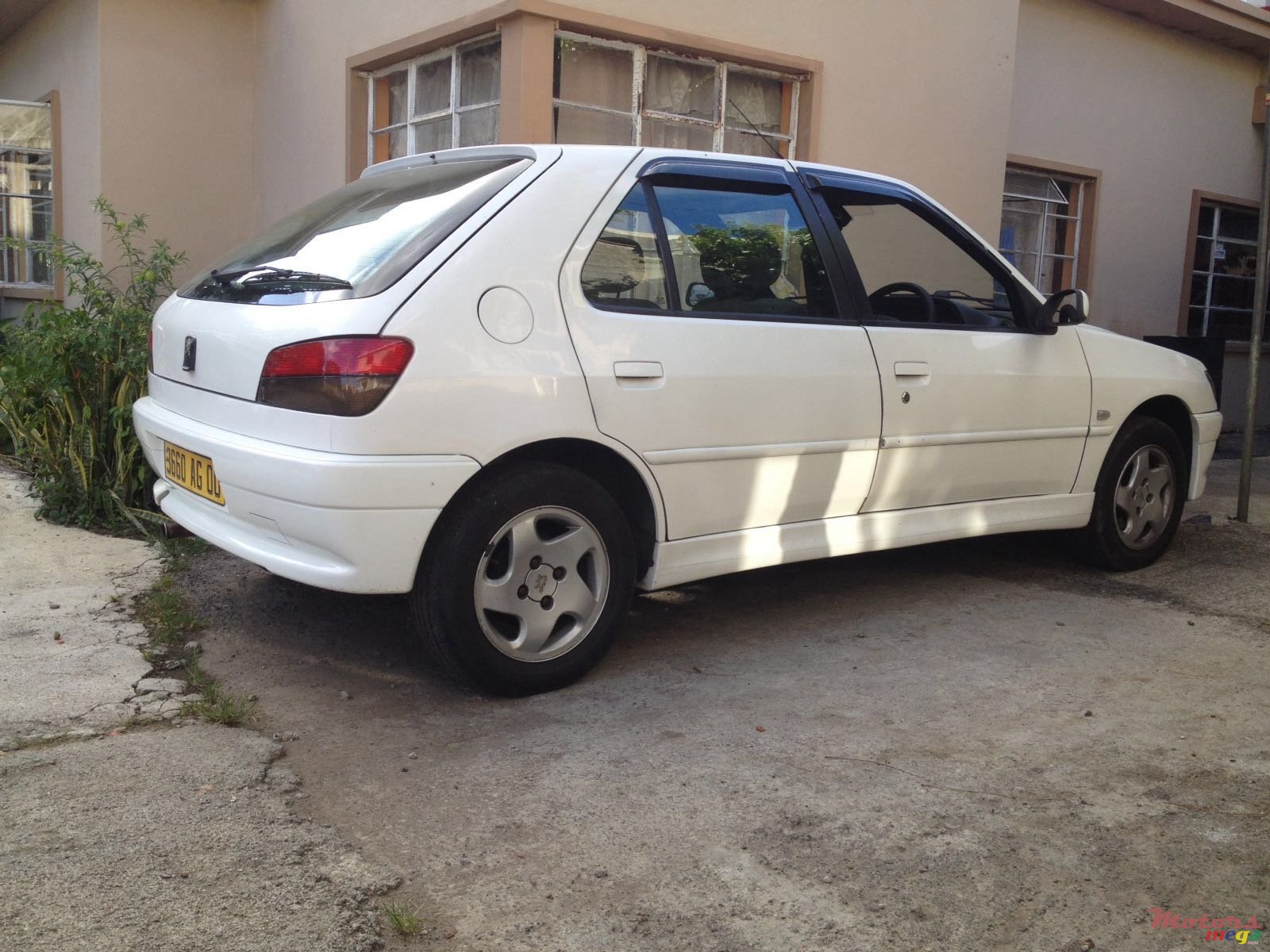 2000' Peugeot 306 photo #2