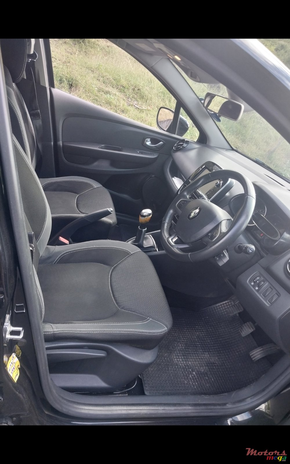 2018' Renault Clio photo #6