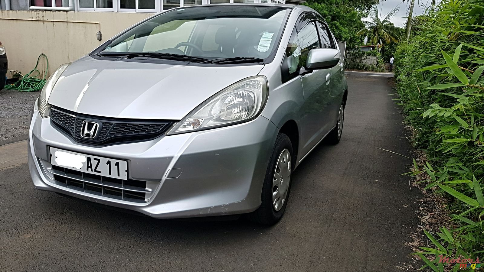 2011' Honda Fit Automatic photo #3