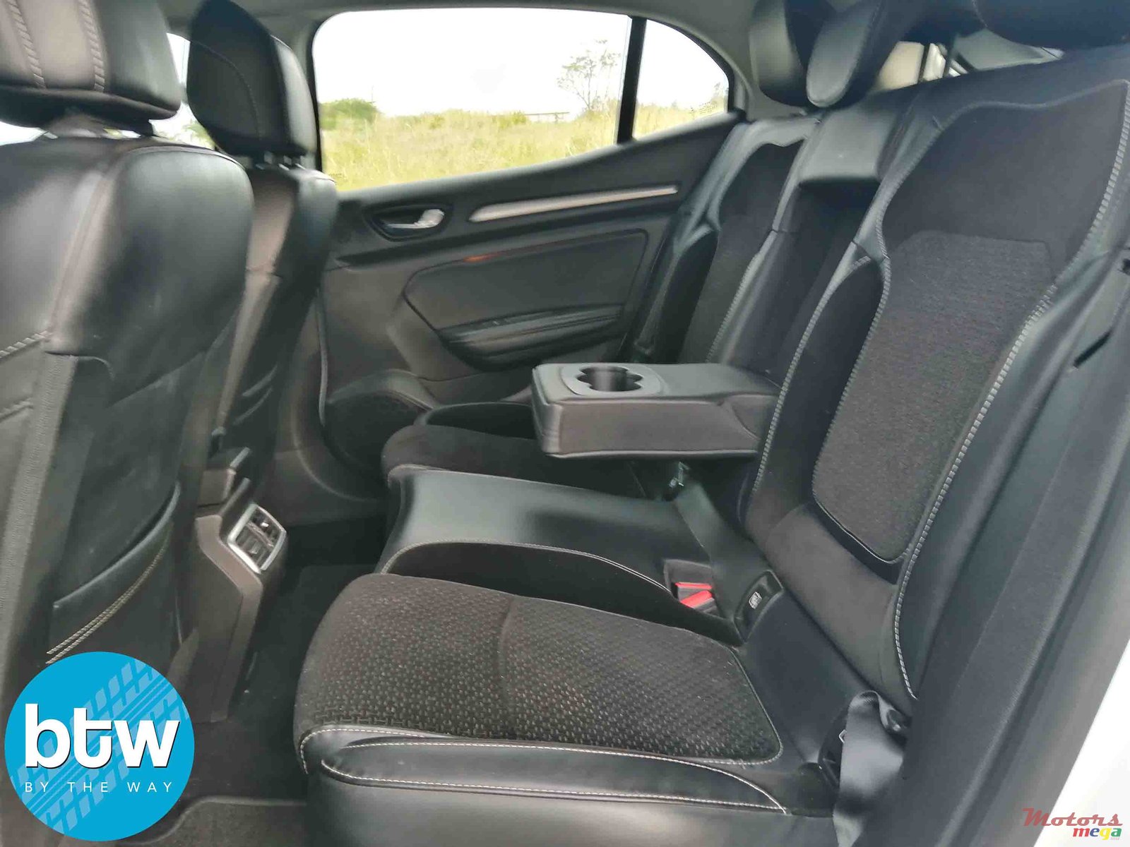 2017' Renault Megane Intens photo #3