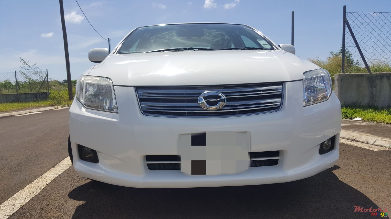 2006' Toyota Axio photo #1