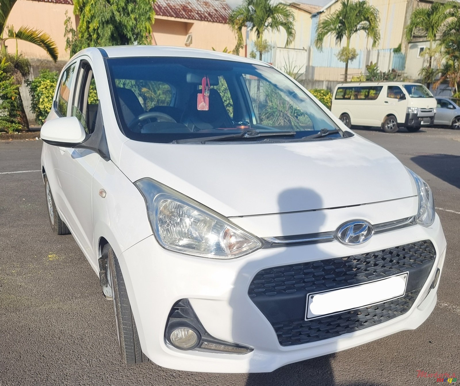 2019' Hyundai i10 Grand photo #5