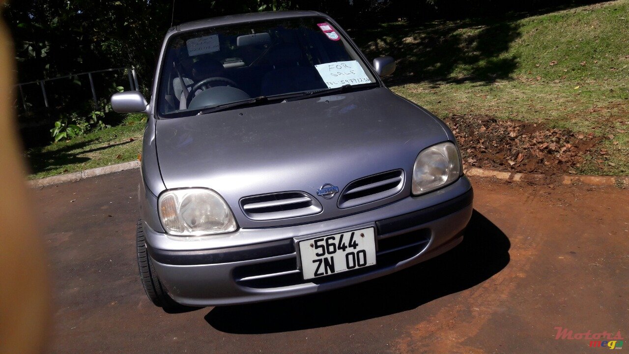 2000' Nissan photo #1