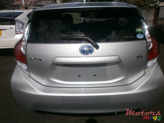 2016' Toyota Aqua photo #7