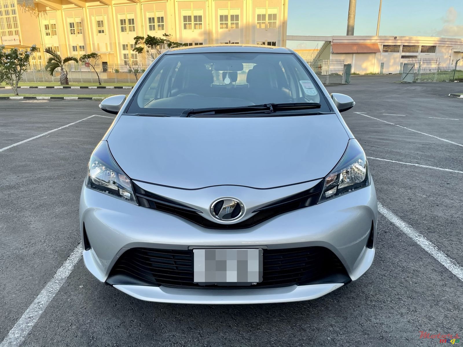 2016' Toyota Vitz photo #1