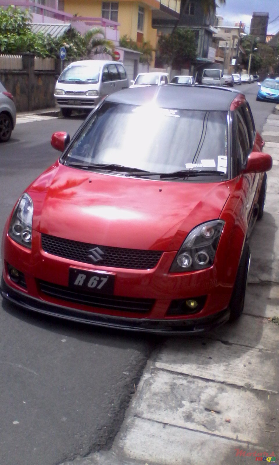2010' Suzuki Swift photo #3