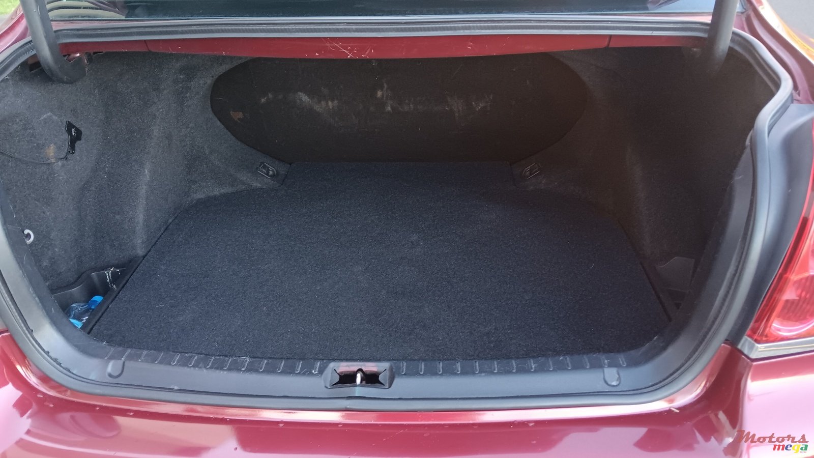 2005' Toyota Avensis photo #4