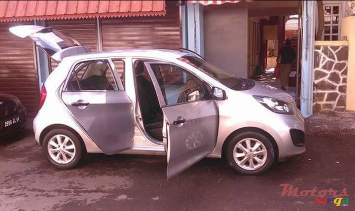 2011' Kia Picanto photo #1