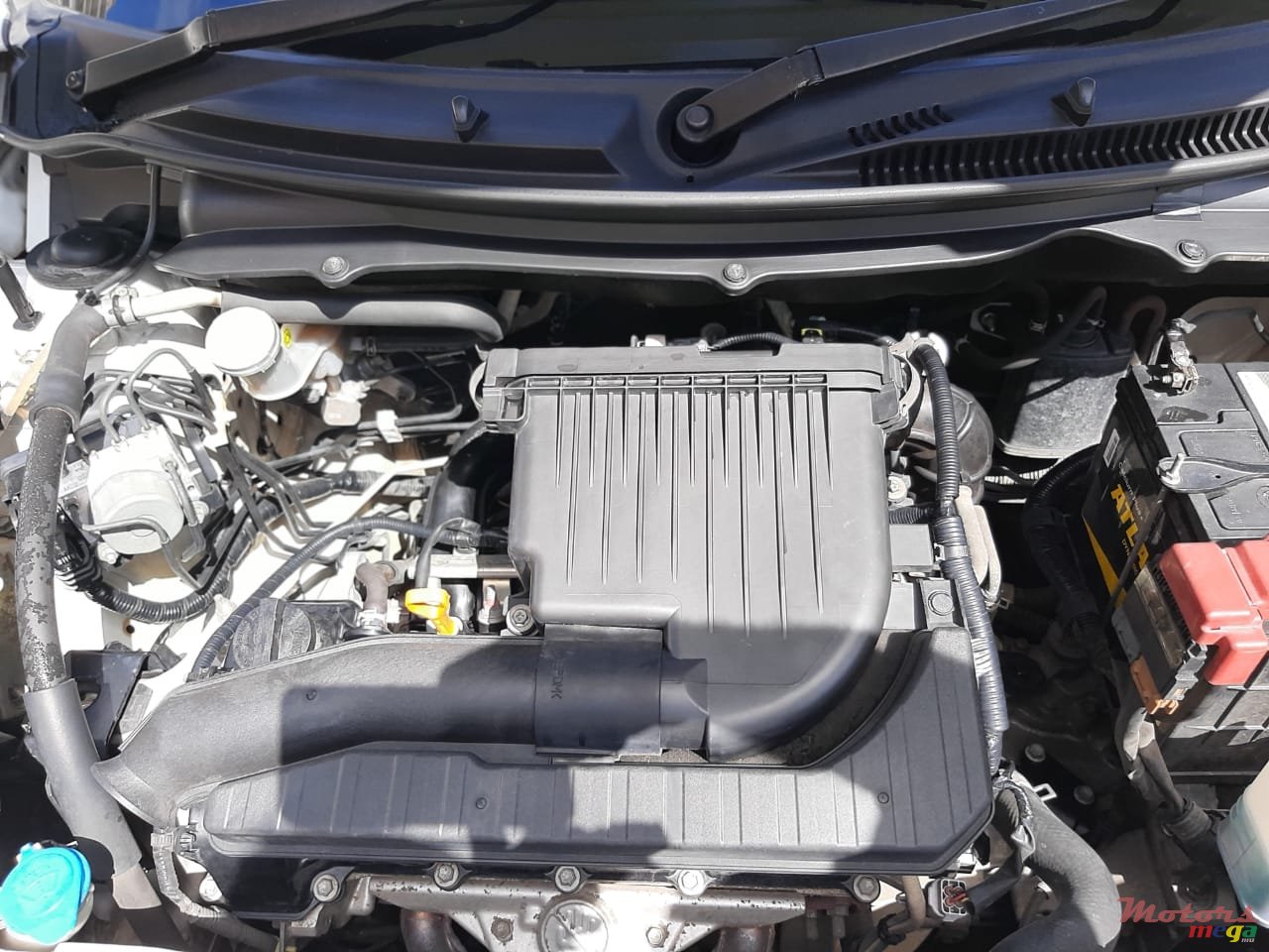 2015' Suzuki Swift photo #6