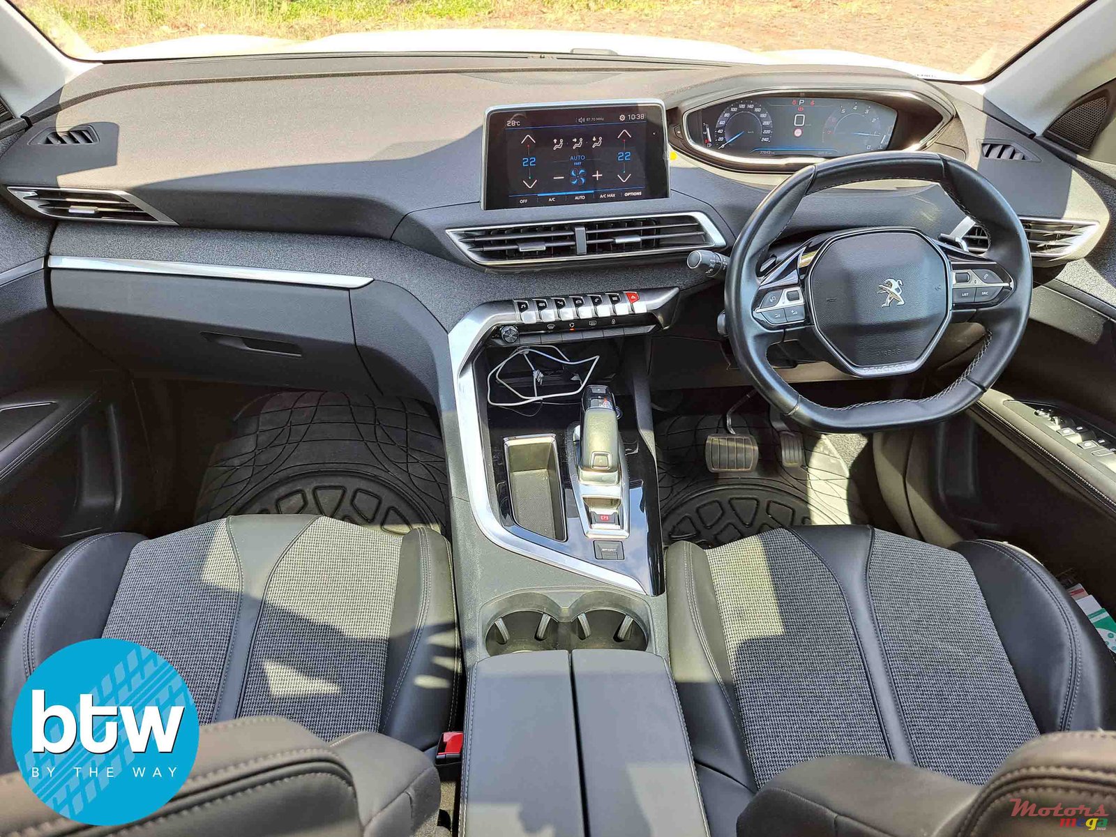 2019' Peugeot 3008 photo #6