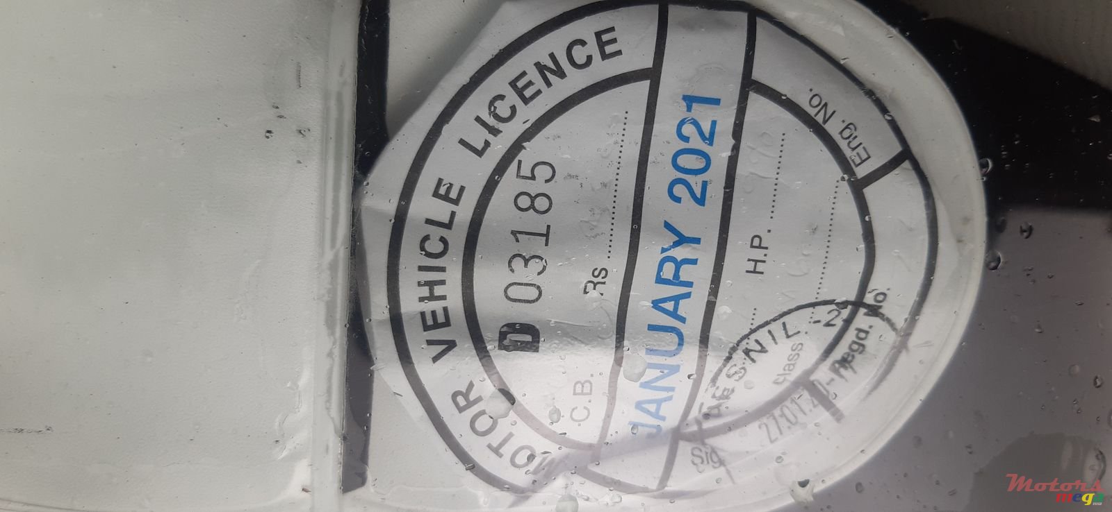 2009' Toyota Vitz photo #7