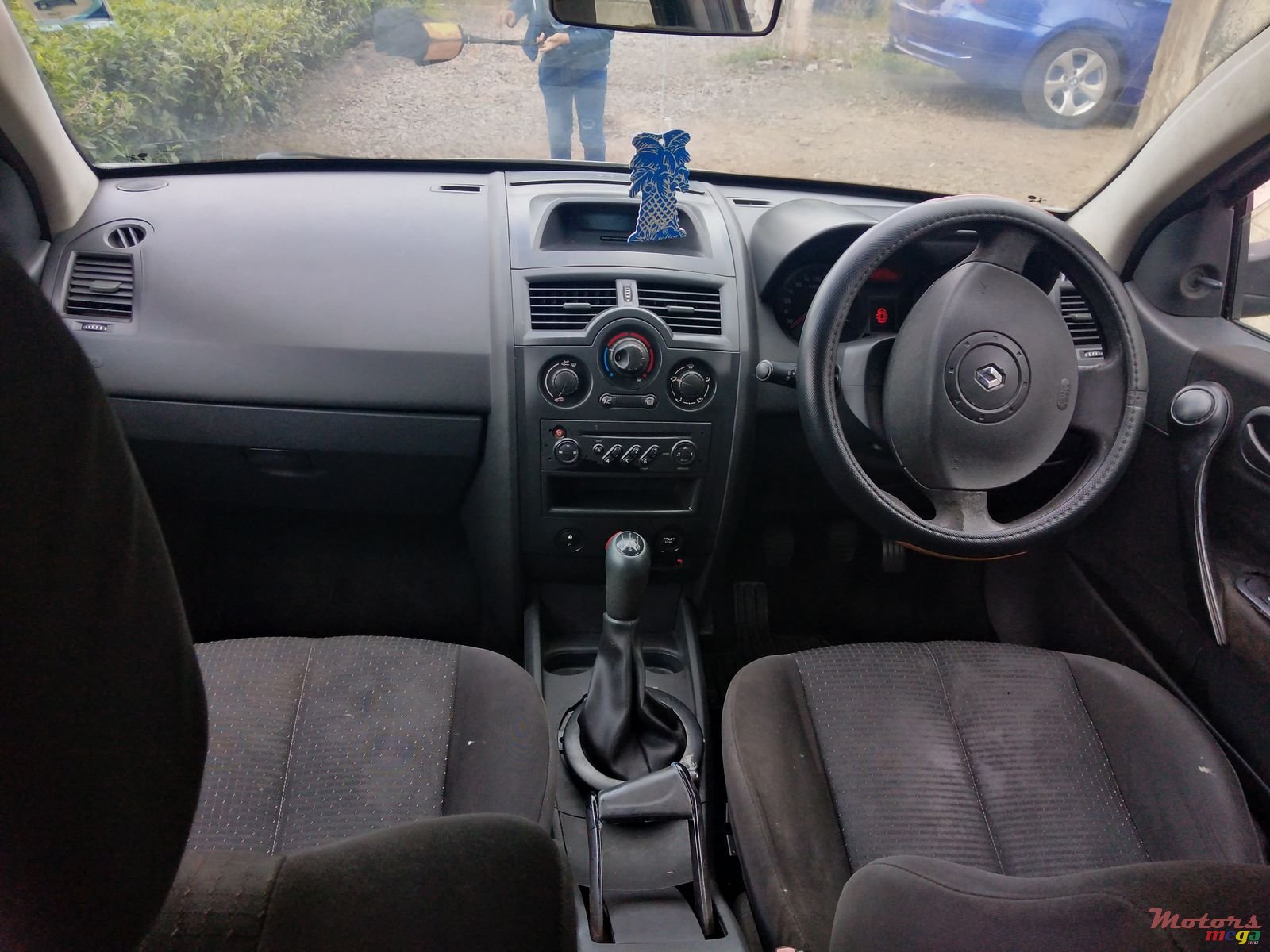 2006' Renault Megane photo #3