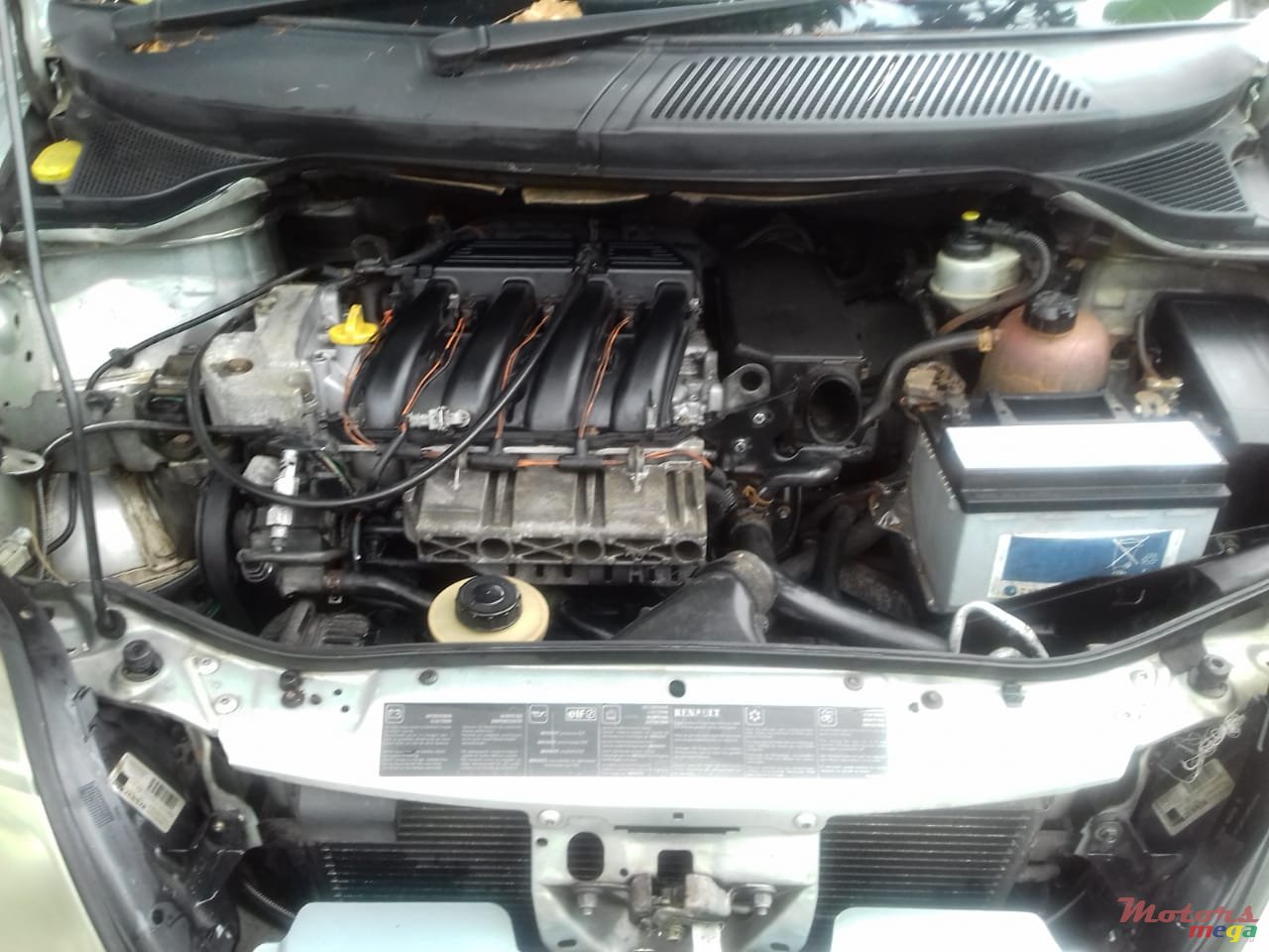 2002' Renault Scenic 1.4l petrol photo #6