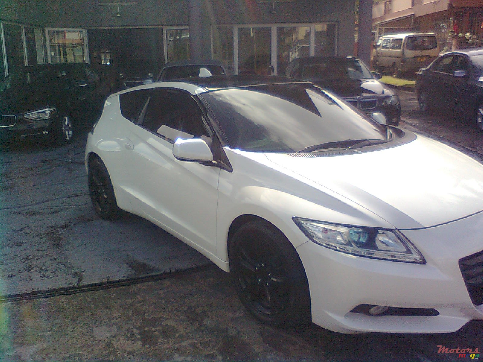 2010' Honda CR-Z photo #2