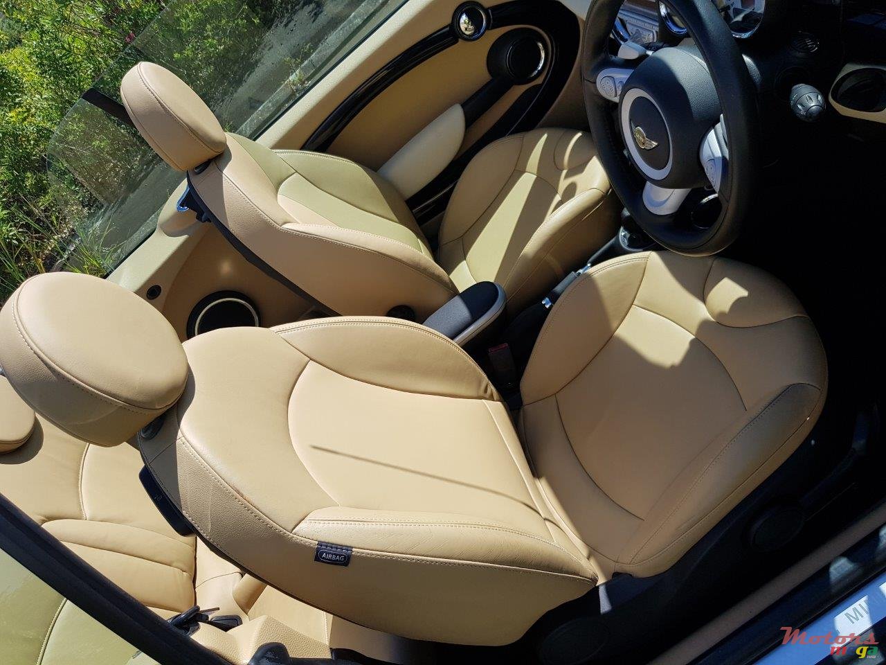 2010' MINI Cooper S Convertible photo #5