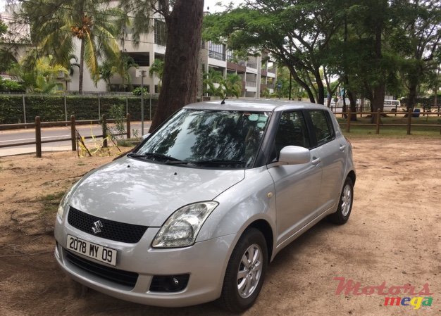 2009' Suzuki Swift photo #1