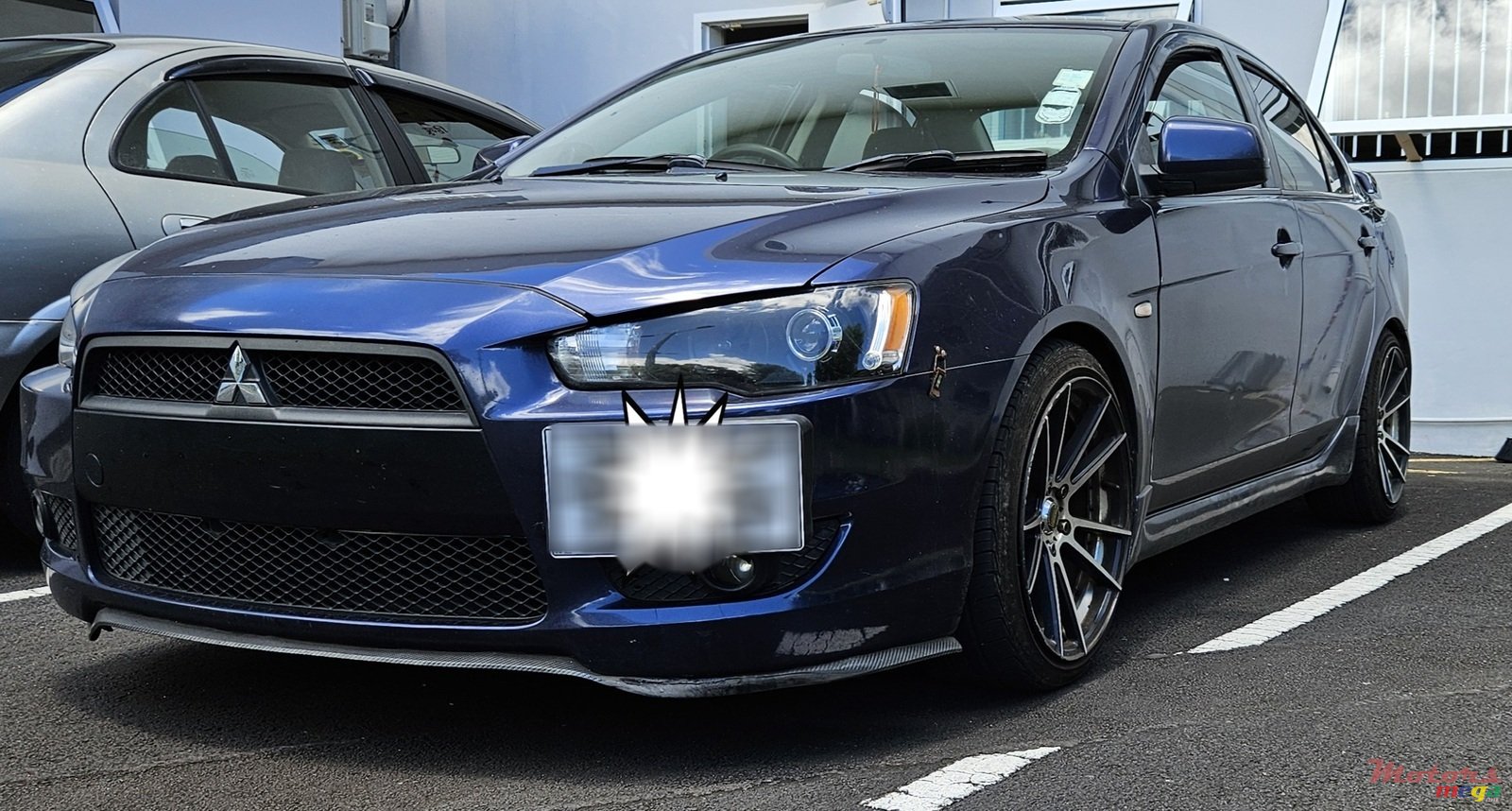 2011' Mitsubishi Lancer photo #1