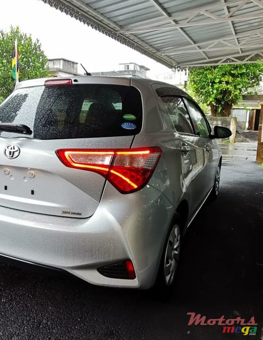 2018' Toyota Vitz photo #7