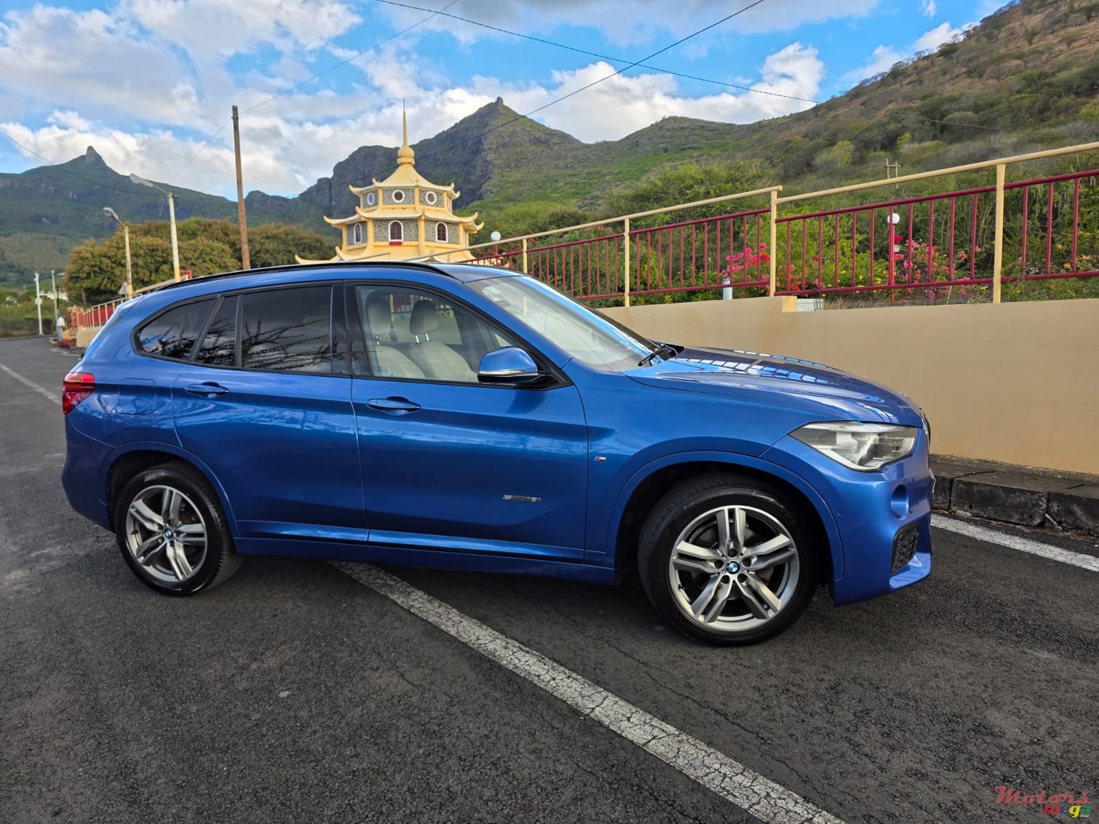2017' BMW X1 M-Sport Pack photo #2