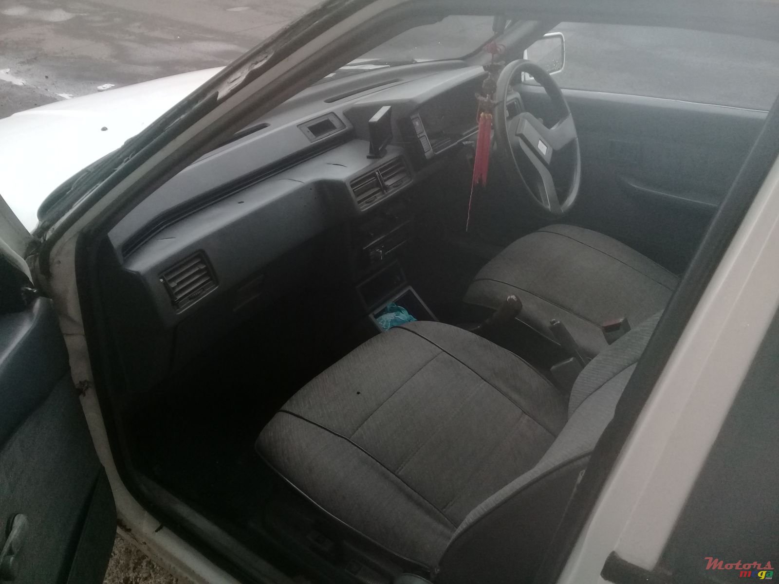 1992' Proton Saga rear camera and power steering photo #1