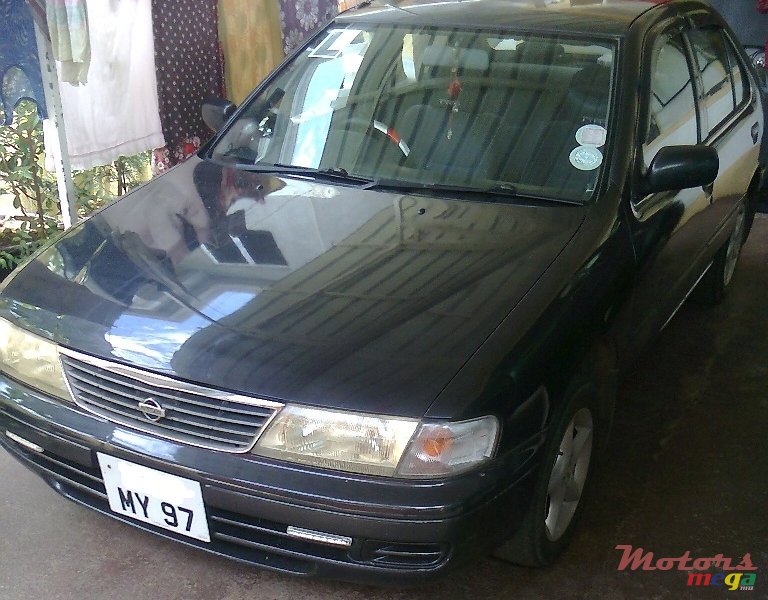 1997' Nissan Sunny photo #1