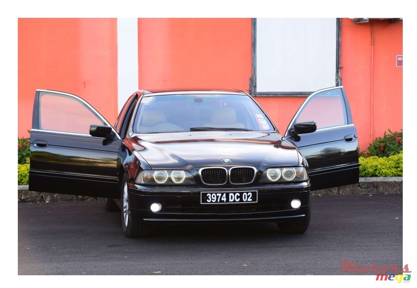 2002' BMW 5 Series photo #1