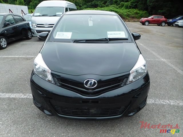 2014' Toyota Vitz photo #6