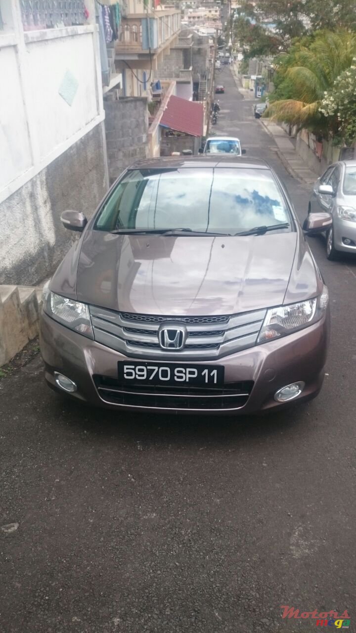 2011' Honda City photo #2