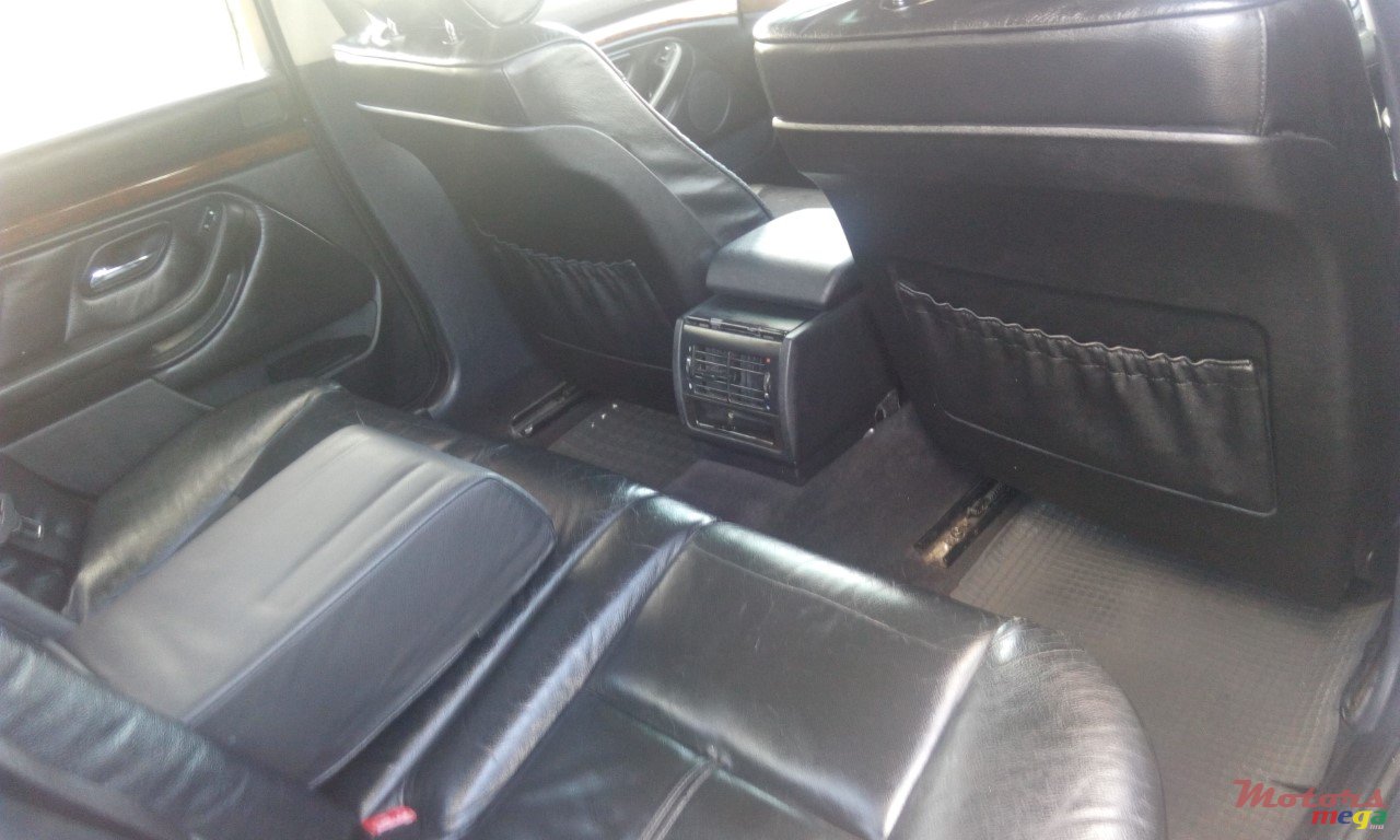 2003' BMW 525 photo #6